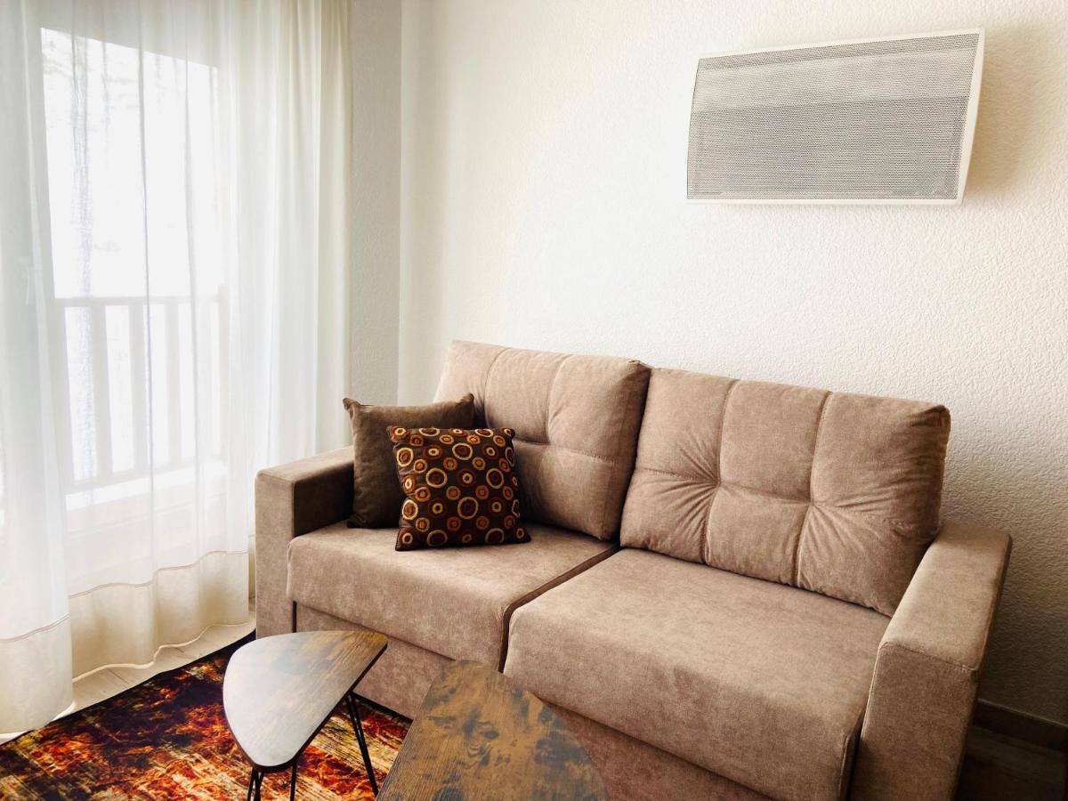 Mikka Frontera Family 337 Apartment